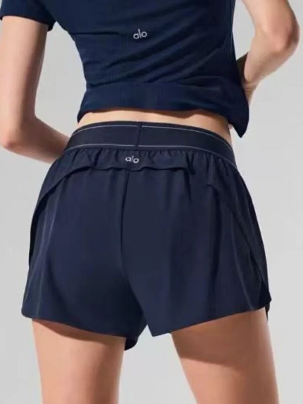 Brand new Alo Yoga🛶Match Point Short Navy Blue